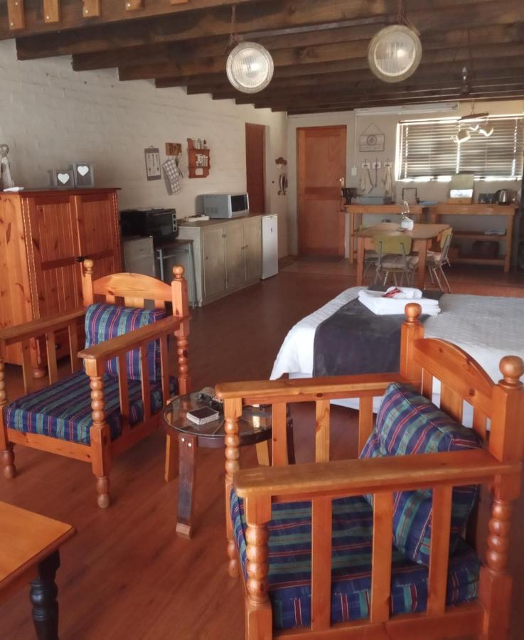 Pureplaas Self Catering Volmoed Oudtshoorn Klein Karoo Apartment Exterior foto