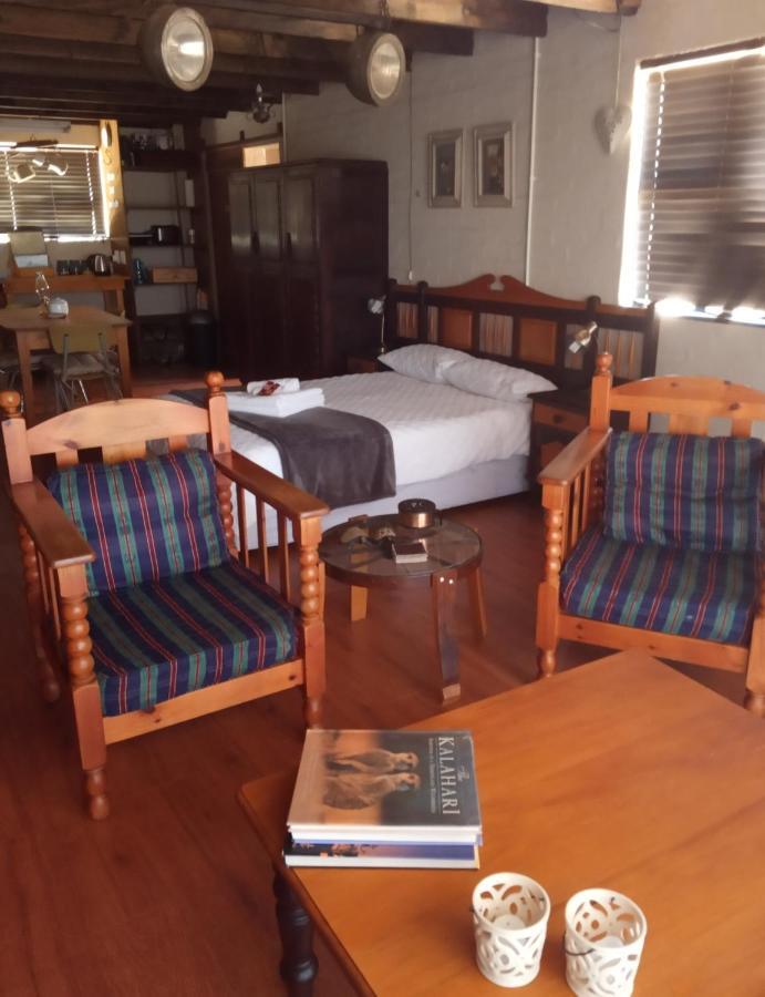 Pureplaas Self Catering Volmoed Oudtshoorn Klein Karoo Apartment Exterior foto